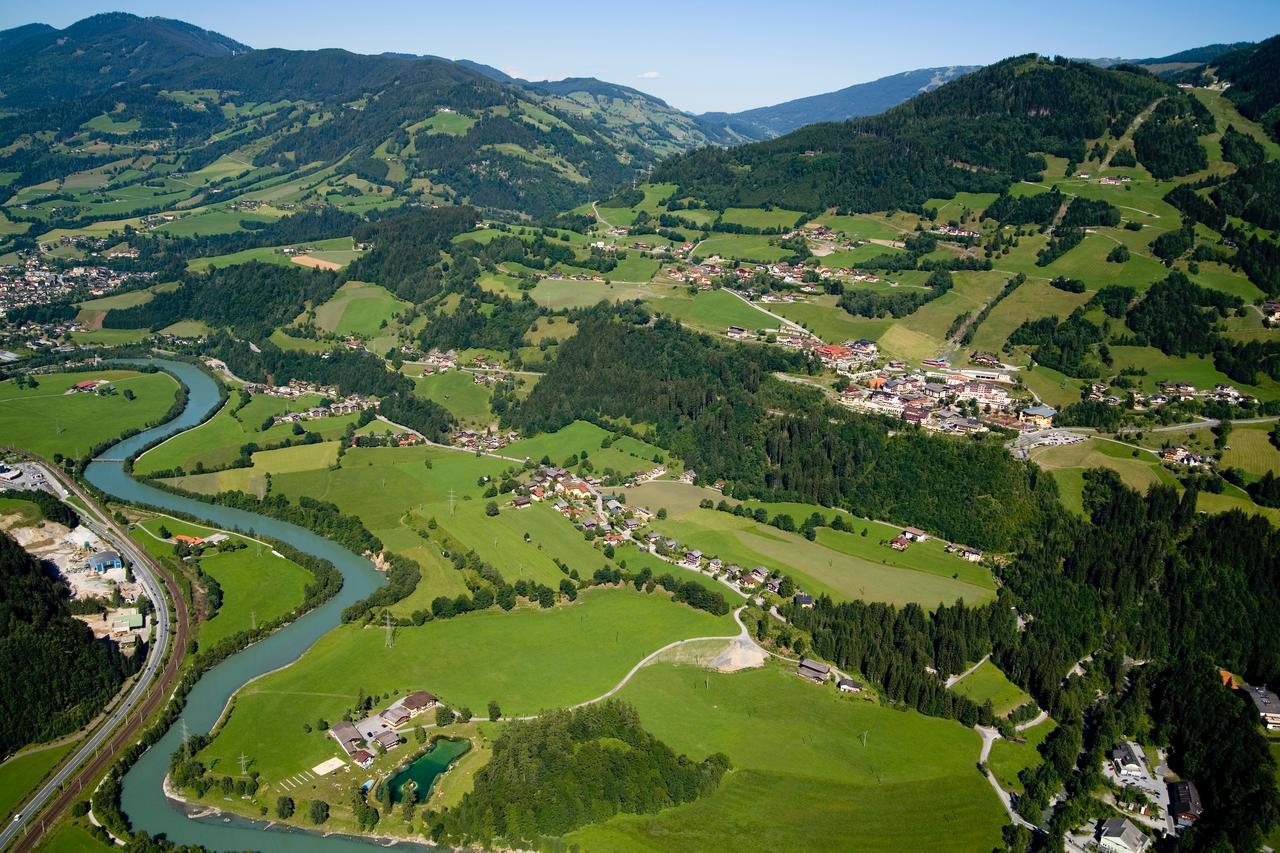 Der Jagdhof Aparthotel Sankt Johann im Pongau Exterior photo